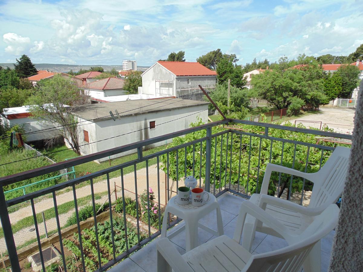 Apartments Cico Стариград-Паклениця Екстер'єр фото